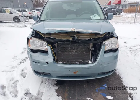 2008 Chrysler Town & Country Touring из США, поврежденный, VIN 2A8HR54P98R110309